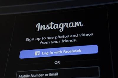 Meta bloqueará Facebook e Instagram para adolescentes australianos