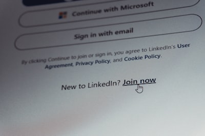 Preguntas clave sobre intranet con políticas y acuse de recibo