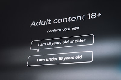 La verificación de edad en internet: ¿Puedo ver algún documento de identidad?