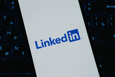 LinkedIn acusado de bloquear ilegalmente quién ve tu perfil en cuentas gratuitas