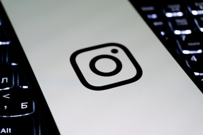 ¿Cómo protegen los bots de Instagram la información confidencial?