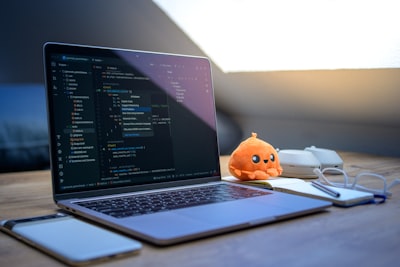 ¿Es viable el desarrollo de aplicaciones con IA en el trabajo remoto e híbrido?