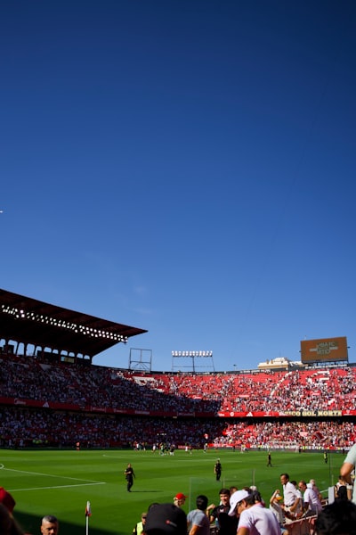 Top 30 empresas de IA para análisis de tickets en Sevilla
