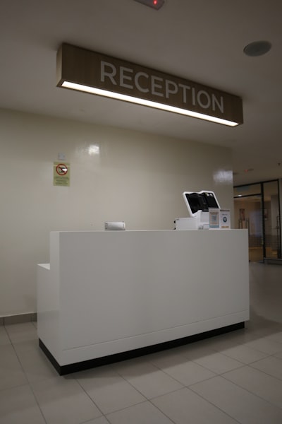 Mejor socio para recepcionista virtual con IA