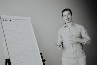 ¿Qué nivel de entrenamiento se requiere para usar el desarrollo de API personalizado?