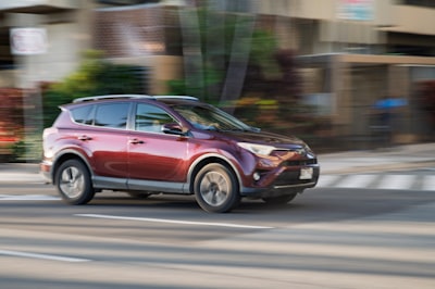 5 costos ocultos que restan promesa a los SUV híbridos enchufables