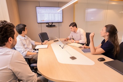 Top Expertos Reemplazo Seguimiento Reuniones IA Alicante 2026