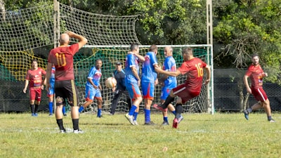 Métodos semánticos para mejorar tácticas en fútbol y otros deportes de equipo
