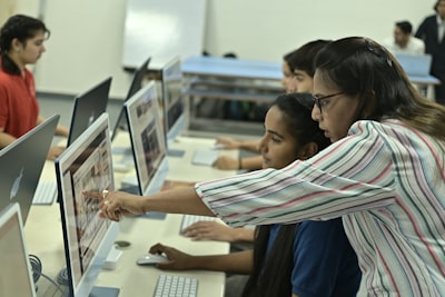 Portales educativos con notas y tutoriales: Top expertos Valladolid
